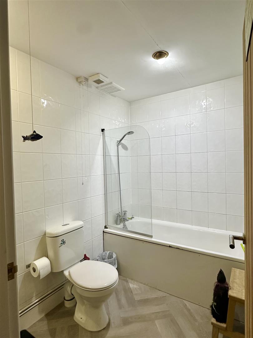 1 bed property in Villa Road, St. Leonards-On-Sea
